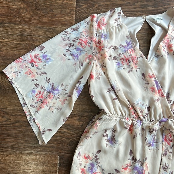 Charlotte Russe Floral Kimono Romper | Light Pink Romper | Low Cut Romper - Picture 2 of 9